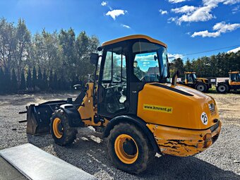 JCB 406 B ŁADOWARKA KOŁOWA 2013R | | 407 409 VOLVO L30 - 11