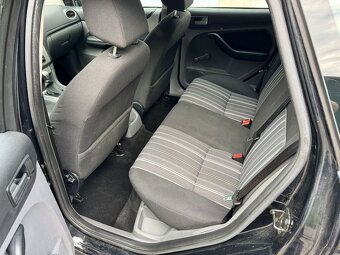 Ford focus liftovy model Motor 1.6 tdci 80 kw Rok v201 - 11