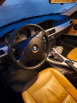 BMW E91 2009 2.0 benzyna - 11