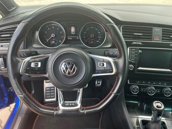 Volkswagen Golf GTI 2.0 230 KM - 11