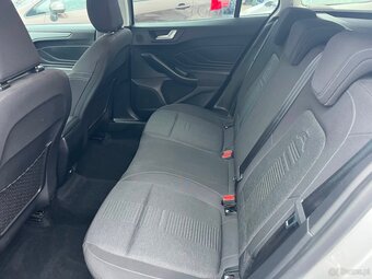 Ford Focus Kombi 1.0 Benzyna - 11