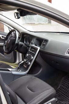 Volvo V60 - 11