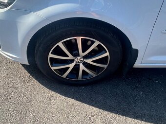 Volkswagen Touran 2.0 TDI 103 kW - 11