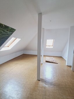 Mieszkanie o pow. 60m2, II piętro, do remontu, ul. Ludowa - 11