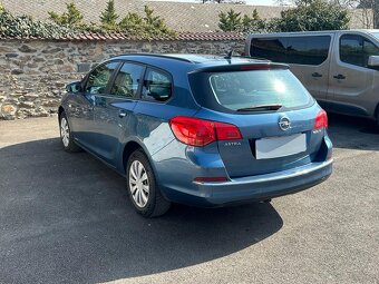 Opel Astra 1.6 CDTi Eco Flex - 11
