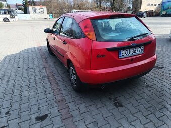 Ford Focus 1.6 - 11