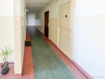 Na sprzedaż KAWALERKA przy Rondzie Solidarności - 11