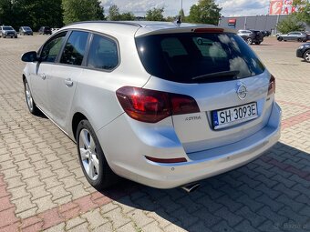 Astra Atrakcyjny Wygląd - 11