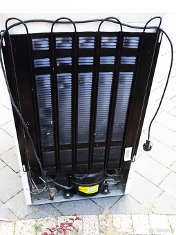 Kompaktowa zamrażarka Bauknecht/Whirlpool typu 3 szufladkowe - 11