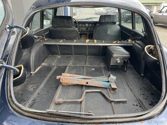 Jaguar E-type coupe 1970 seria II - 11