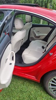 MERCEDES-BENZ CLA200 - 11