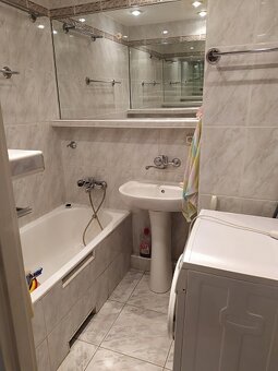 3 pokoje, 66m2, duży balkon, I piętro, umeblowane, ul. Podmi - 11