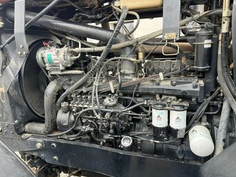 Massey Ferguson Model: 8250-4 - 11