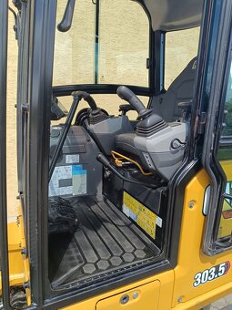 Minikoparka CAT 303.5 CR 07A - rok 2022 - klimatyzacja - 11