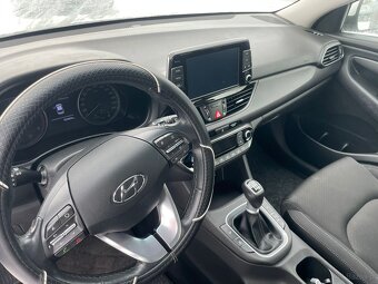 Hyundai I30 1.6CRDi 85kw, r.10/2019, klimatronic, nawigacja - 11