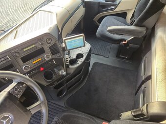 Mercedes Actros 1845 - 11