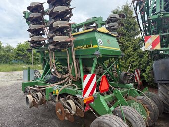 Siewnik Zbozowy John Deere 750A  szerokość robocza 6m  rok 2 - 11