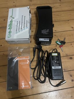 Rower powystawowy elektryczny jak nowy bateria 36v kola 28 - 11