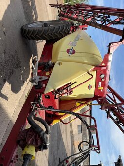 Opryskiwacz Hardi Navigator 4000 beczka 4000 litrów szerokoś - 11