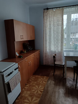 Sprzedam dom jednorodzinny w Ćmielowie - 11