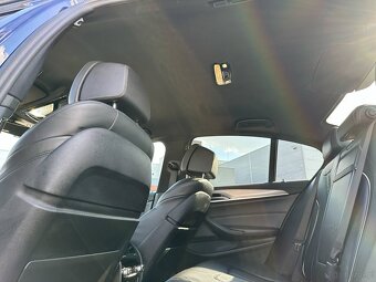 BMW 540i xDrive - 11
