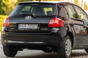 TOYOTA AURIS - 11