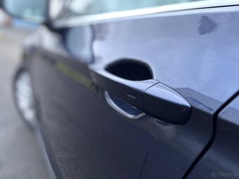 Volkswagen Passat 2.0 TDI 110 kW Highline - 11