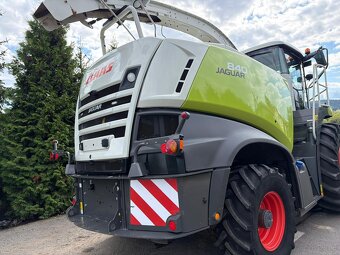 Sieczkarnia do kukurydzy Claas Jaguar 840 4x4 centralne sma - 11