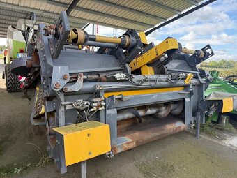 Przystawka do kukurydzy Fantini 8x75 do kombajnu Claas rok p - 11