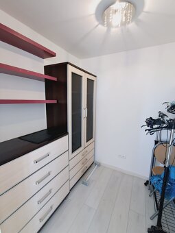 Mieszkanie o pow. 49.60m2, II piętro, garaż, działka,Dębe - 11