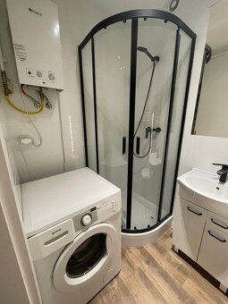 Mieszkanie o pow. 38.32m2, I p., klimatyzacja, umeblowane, u - 11