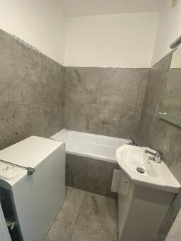 Mieszkanie o pow. 57.83m2, balkon, III piętro,ul.Zgodna - 11