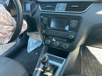 Škoda Octavia 1.6TDi 77kw, r.10/2014, klimatyzacja - 11