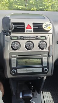 Volkswagen Touran 2.0 tdi automat stan bardzo dobry. - 11