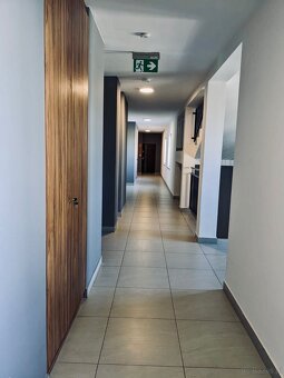 Nowoczesne 3-pokojowe mieszkanie z  balkonem - 11