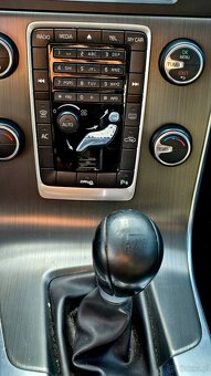 Volvo V60 1.560 diesel - 11