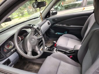 Nissan Almera VISIA+ 1.5 Benzyna 2004 rok - 11