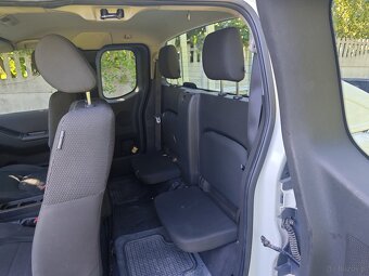 Nissan Navara 2.5 4x4 Diesel 190KM | Podniesione zawieszenie - 11