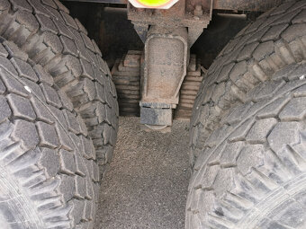 Sprzedam ciężarówkę TATRA T815 6X6.2 z hydraulicznym ramien - 11