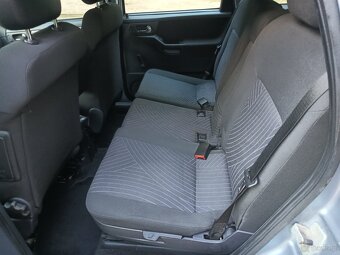 Meriva  1.6 benz.automatic - 11