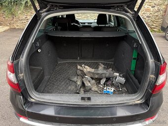 Škoda Octavia scout 4x4 2.0 TDI 135 kw DSG - 11
