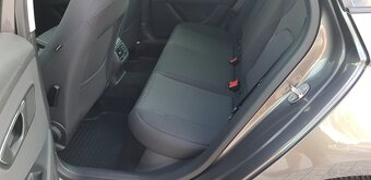 SEAT LEON niski przebieg benzyna - 11