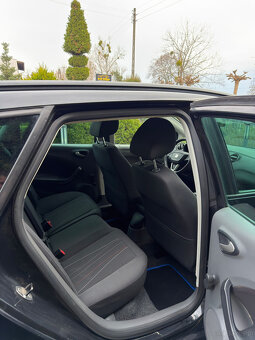 Seat Ibiza combi 1,4 16V pelna opcja model 2012 - 11