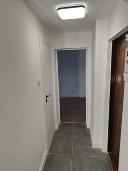 2 pokoje,32m2,balkon, III p., po remoncie. Os. Kaliniec - 11
