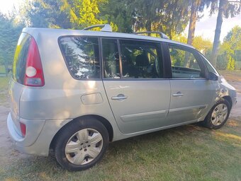 Sprzedam 7osobowe auto - 11