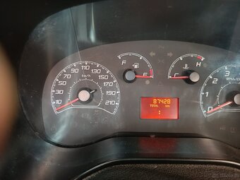 Sprzedam Fiata Doblo 1.3 Jet Diesel, rok 2015 - 11