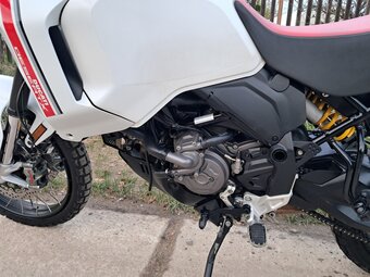 Ducati Desert X 2022 - 11