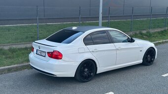 BMW E90 320D 2010r - 11