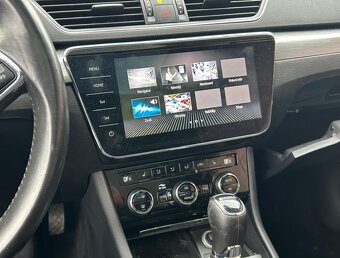 Škoda Superb 2.0 TDI 110 kW DSG - 11