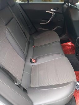 Sprzedam Opel insigna Anglik - 11